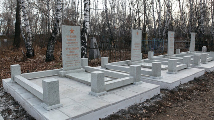 v-irkutske-vosstanovili-25-pamjatnikov-uchastnikam-vov-d63c073
