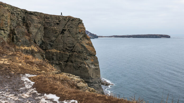 ostrov-russkij-chashhe-vsego-predpochitajut-turisty-iz-habarovskogo-kraja-5ce9334