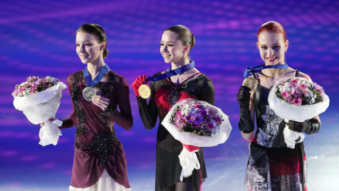 rossijanki-valieva-shherbakova-i-trusova-zanjali-ves-pedestal-na-chempionate-evropy-480bd85