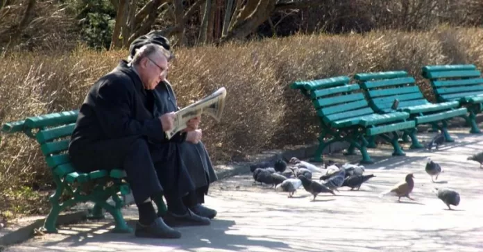 pochemu-pensii-poluchajut-ne-vse-pensionery-i-ne-propadut-li-nepoluchennye-vyplaty-5-aktualnyh-pensionnyh-voprosov-78be12e