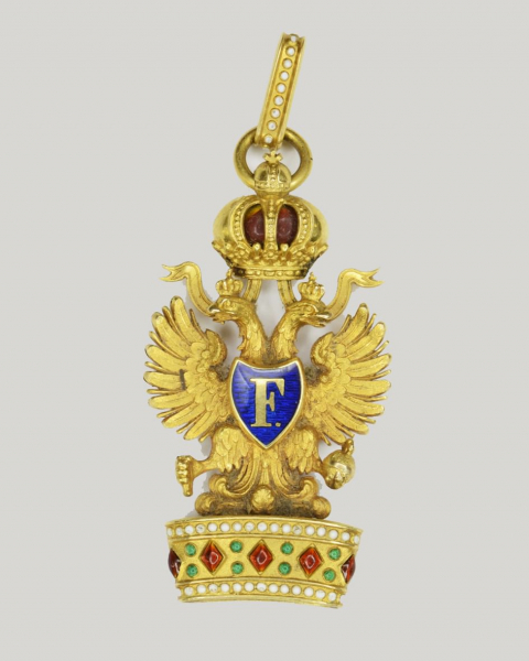 gosudarstvennyj-istoricheskij-muzej-predstavljaet-proekt-dragocennye-ordena-b3c860d