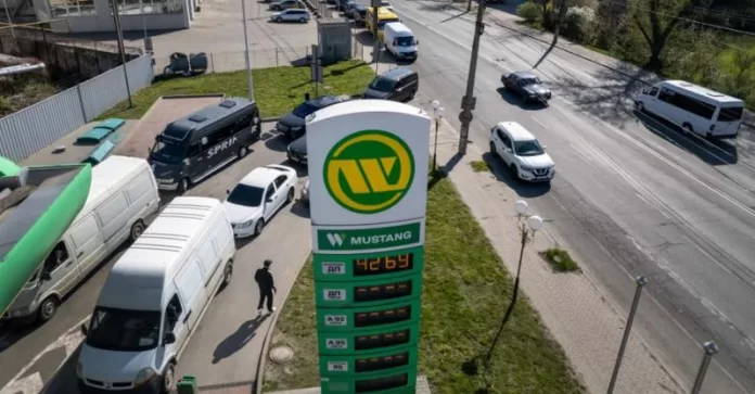 nikto-nikuda-ne-edet-7-vazhnyh-voprosov-o-deficite-benzina-d17062c