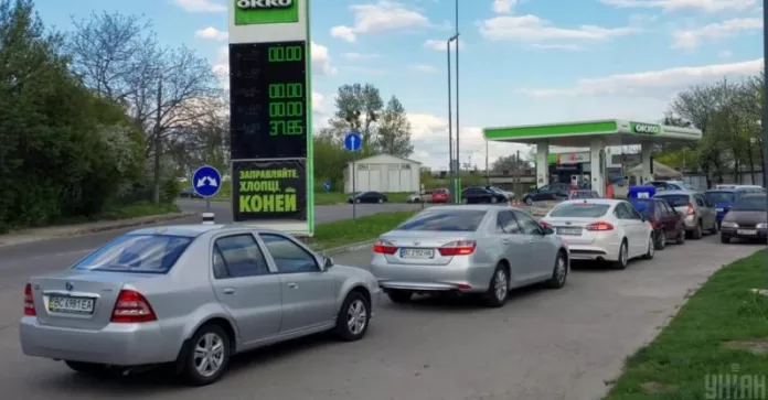 indeks-benzina-2022-v-ukraine-po-prezhnemu-otnositelno-deshevoe-toplivo-34b389d