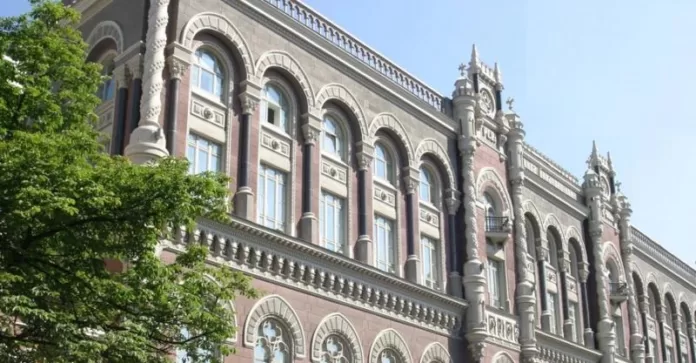 na-den-nezavisimosti-vse-banki-budut-rabotat-v-obychnom-rezhime-56ed13a