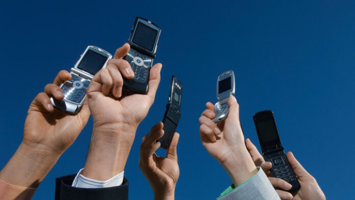 prodazhi-knopochnyh-telefonov-za-nedelju-vyrosli-vtroe-caa19aa