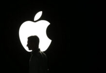 Apple потеряла еще двух топ-менеджеров
