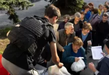 Выплаты, субсидии и продуктовые наборы: какую помощь могут получить украинцы