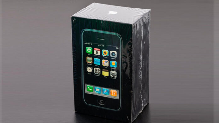 samyj-pervyj-iphone-prodali-na-aukcione-za-rekordnuju-summu-2392f78
