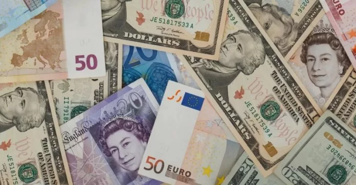 chto-delat-s-dollarom-prjamo-sejchas-5-valjutnyh-sovetov-ekonomista-e27a0ab