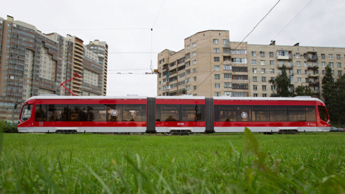 v-sankt-peterburge-sozdadut-polnostju-bespilotnyj-tramvaj-f2f5fde