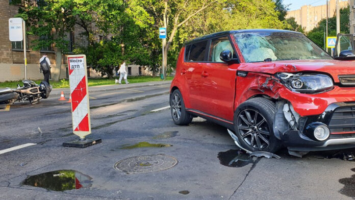 v-sankt-peterburge-vpervye-za-20-let-smertnost-v-dtp-snizitsja-po-sravneniju-s-moskvoj-e9fc732