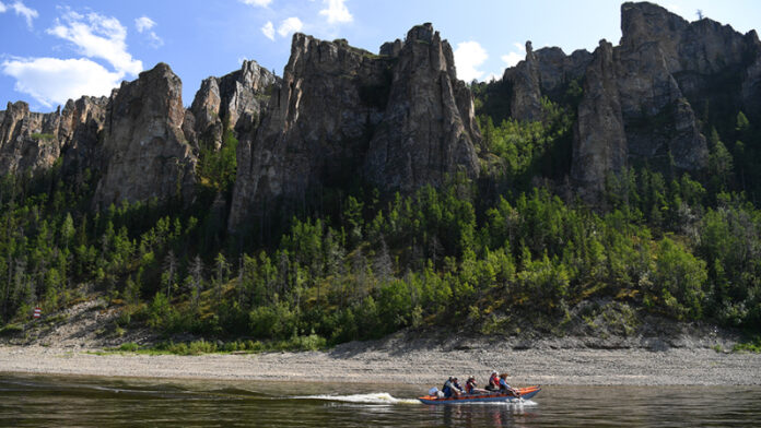 novuju-ekotropu-obustrojat-na-lenskih-stolbah-v-jakutii-be6fd8c