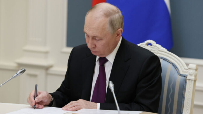 putin-poruchil-uvelichit-moshhnosti-otechestvennyh-superkompjuterov-1085020