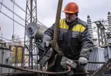 Спасти энергетику Украины: строить маленькие станции и хранить электричество в Польше