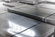 Горячекатаный лист из стали: характеристики, производство и применение