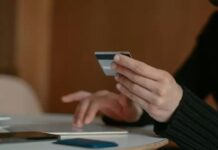 Ограничение карточных переводов, «Клуб белого бизнеса» и новое в субсидиях: что ждет нас с 1 октября