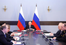 Путин: все морские дроны РФ нужно интегрировать в один разведывательный комплекс — Новости на Вести.ru