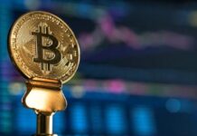 Биткоин впервые превысил отметку в 111 000 долларов