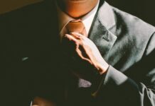 Названы сферы в России с быстро растущими зарплатами в 2025 году — Новости на Вести.ru