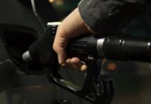 Бензин снова подорожал, сети АЗС начали поднимать цены на автогаз