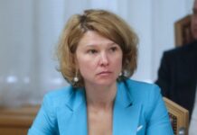 Оксана Лут: министр сельского хозяйства РФ — биография и ключевые показатели АПК