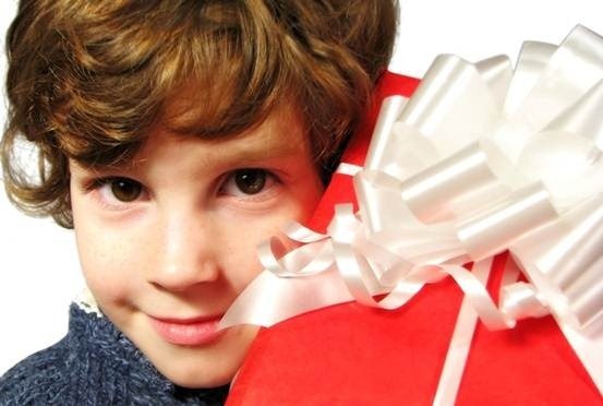 Какой подарок подарить ребенку на 12 лет