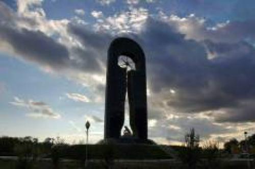 На Семипалатинском полигоне произведен первый подземный ядерный взрыв