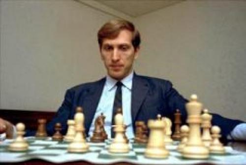Бобби Фишер в возрасте 13 лет стал чемпионом США по шахматам