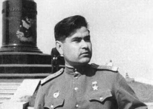 Алексей Маресьев