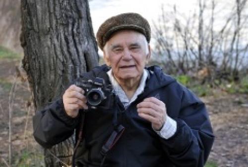 Василий Песков