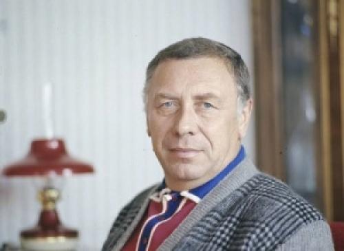 Анатолий Папанов