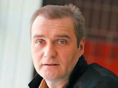 Александр Балуев