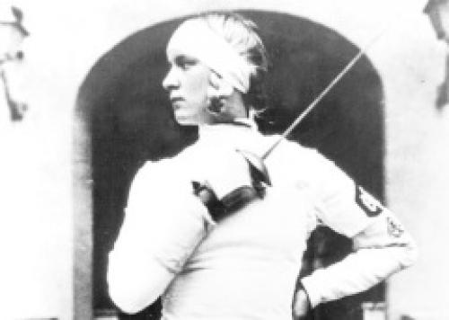 Хелена Майер