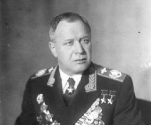 Александр Новиков
