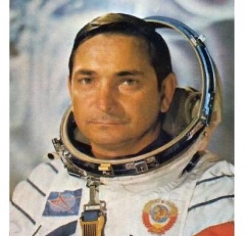 Валерий Быковский